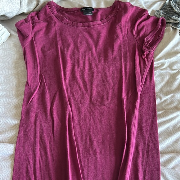 4 Women’s Short Sleeve T-Shirts - Medium - Picture 5 of 5